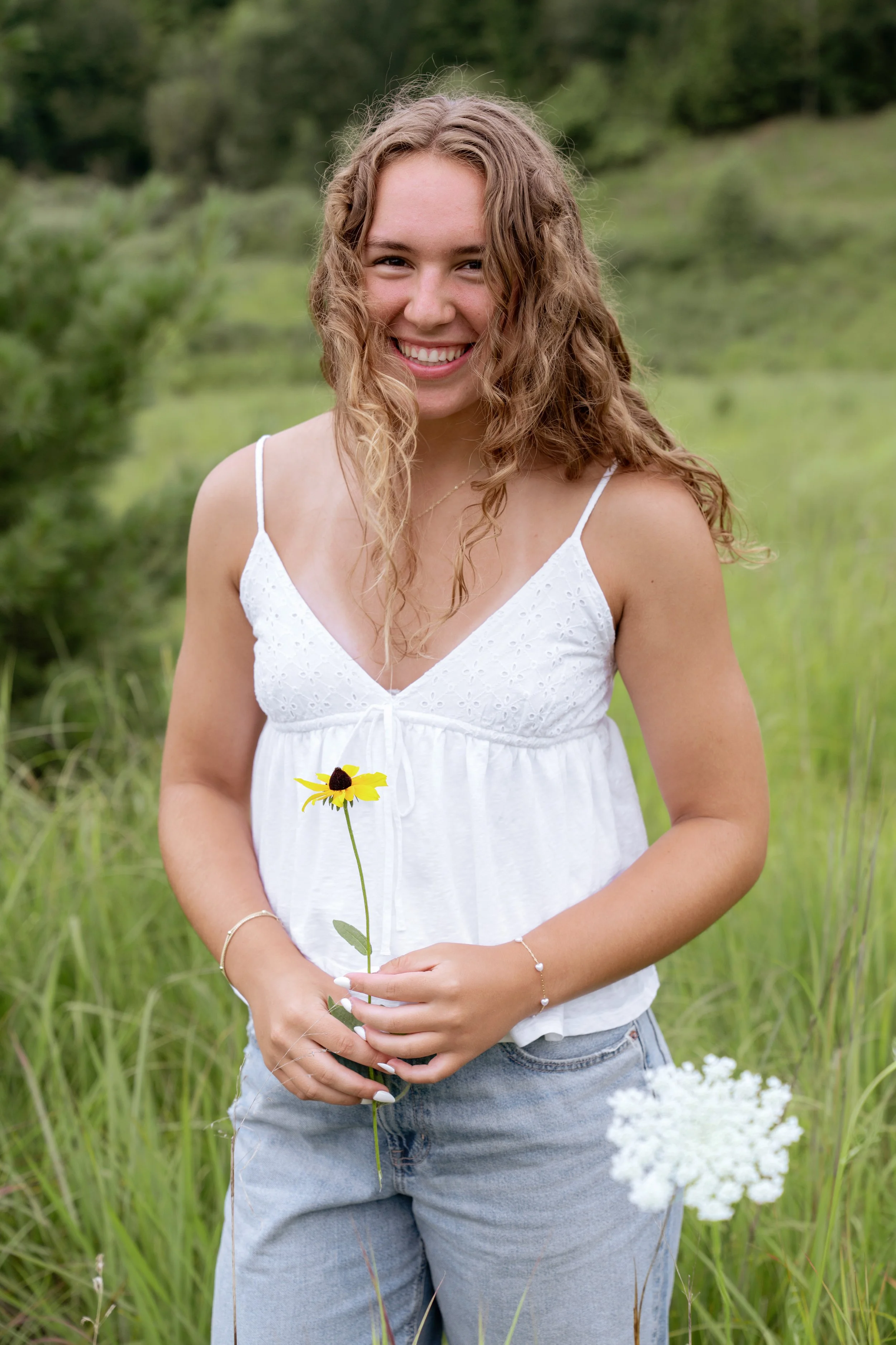 Emily_Kushion_Senior_2026_01859.jpg
