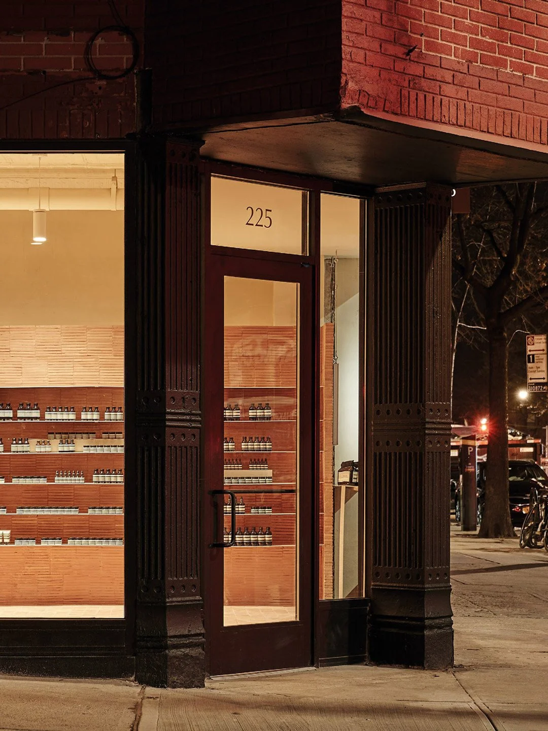 AESOP 225 5th AVENUE