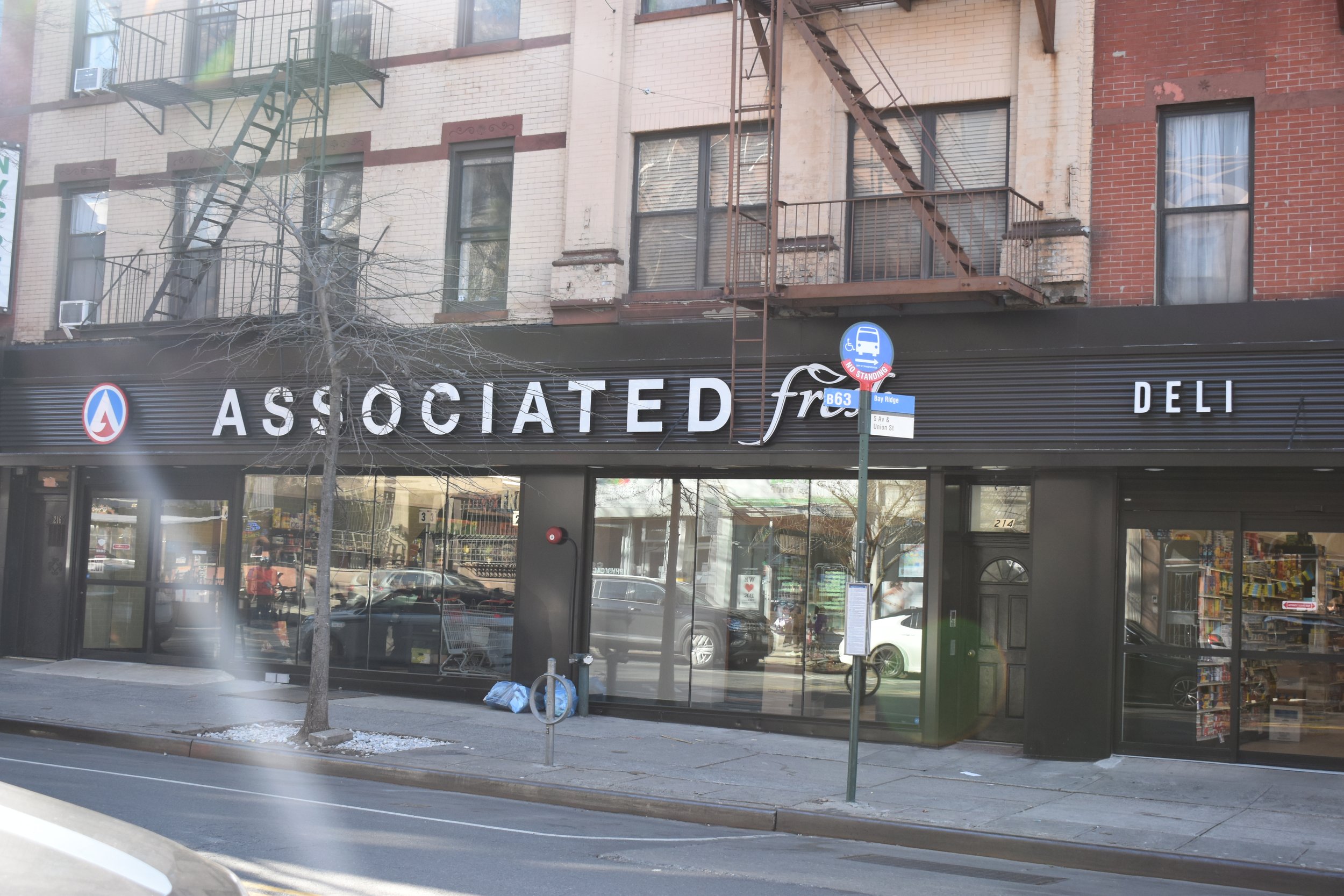 ASSOCIATED 216 5th AVENUE