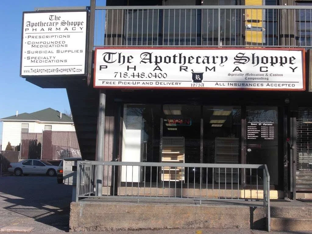 LIVING WELL PHARMACY 3555 VICTORY BLVD