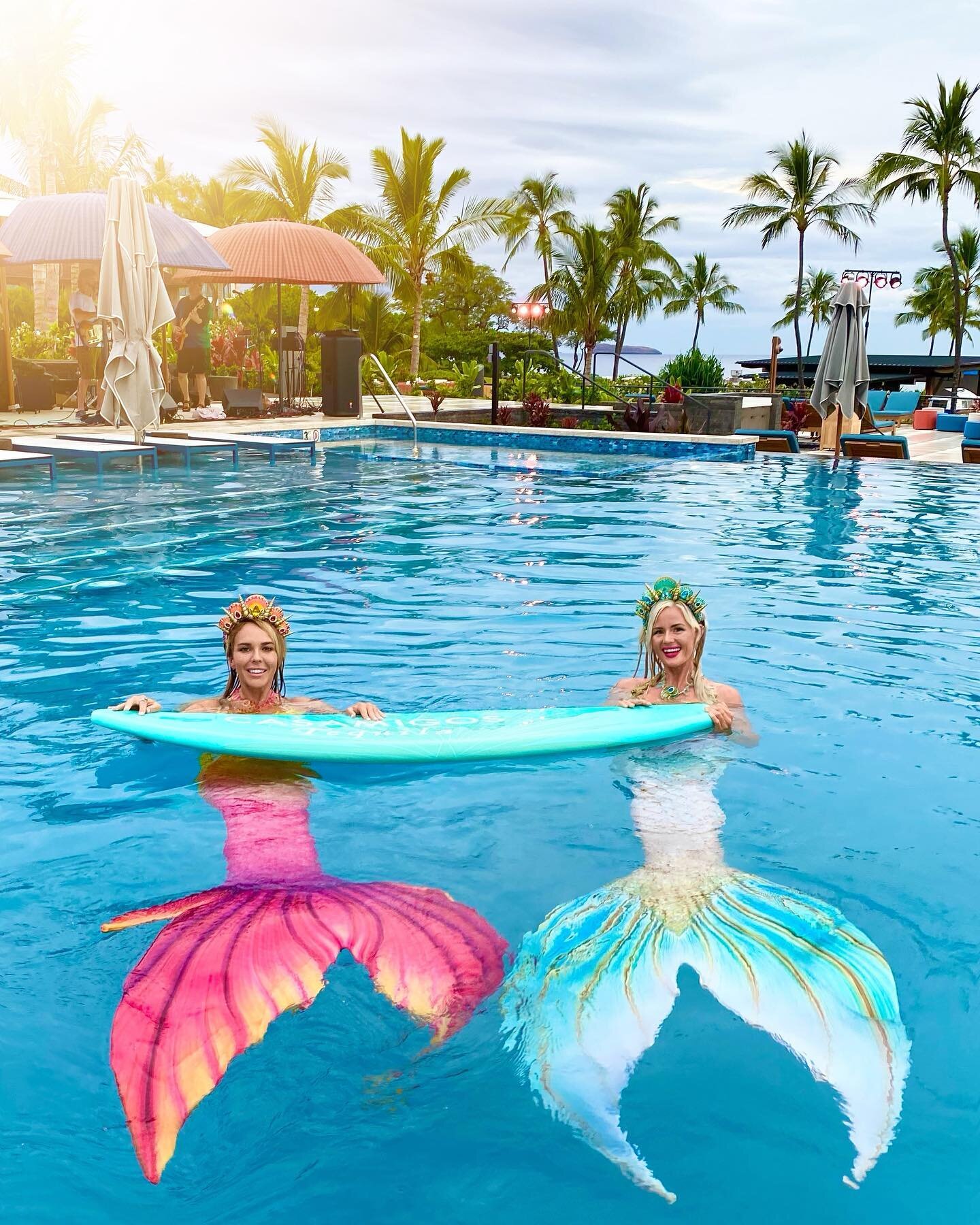 ✨Our mermaids had such a blast at the big pool party in Wailea this weekend! Thank you @cirquelicious for making such an amazing night possible. We love bringing our mermaid magic to private events!! @mermaidaqualina @mermaidreya

#maui #mauihawaii #