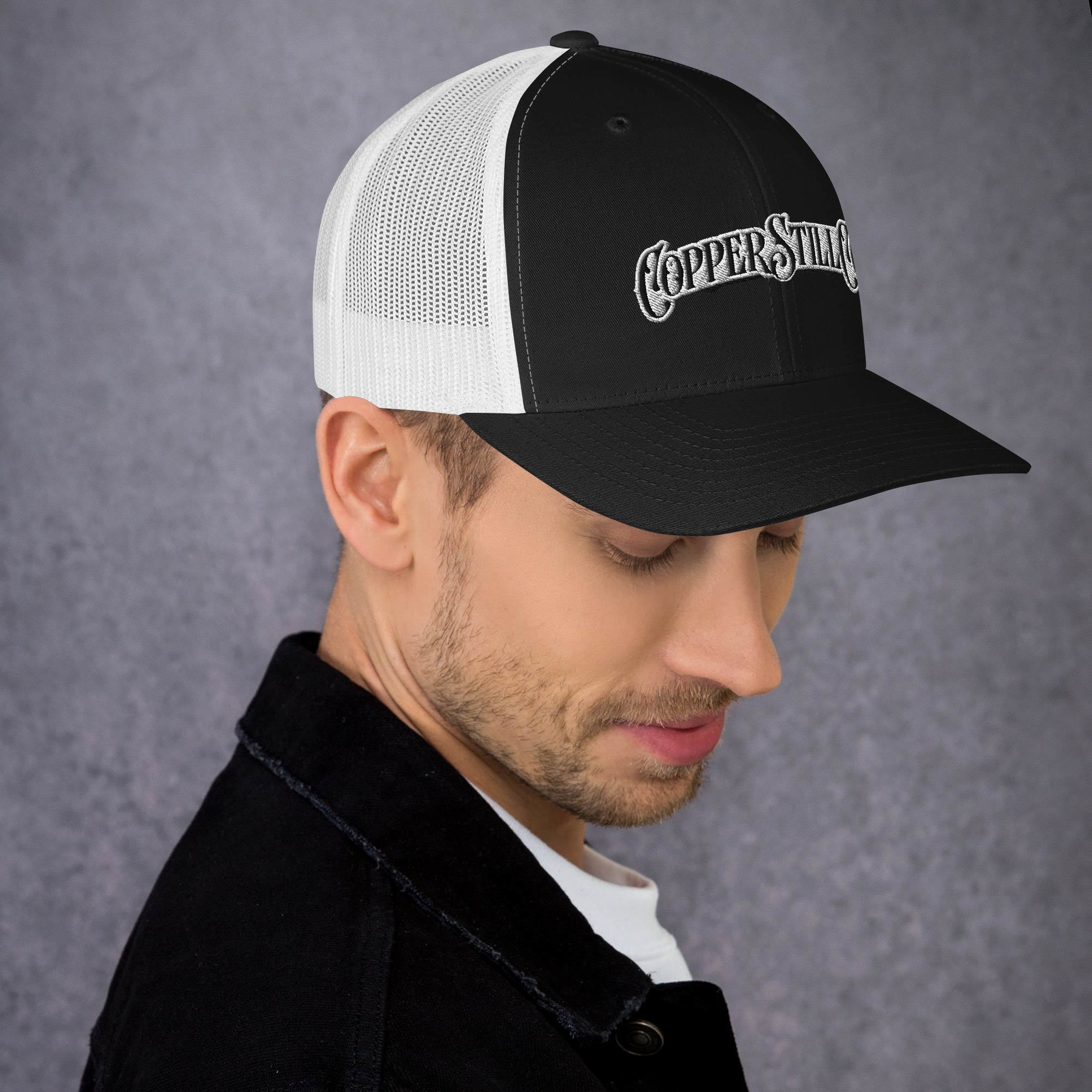 retro-trucker-hat-black-white-right-6a3ec05323a31.png