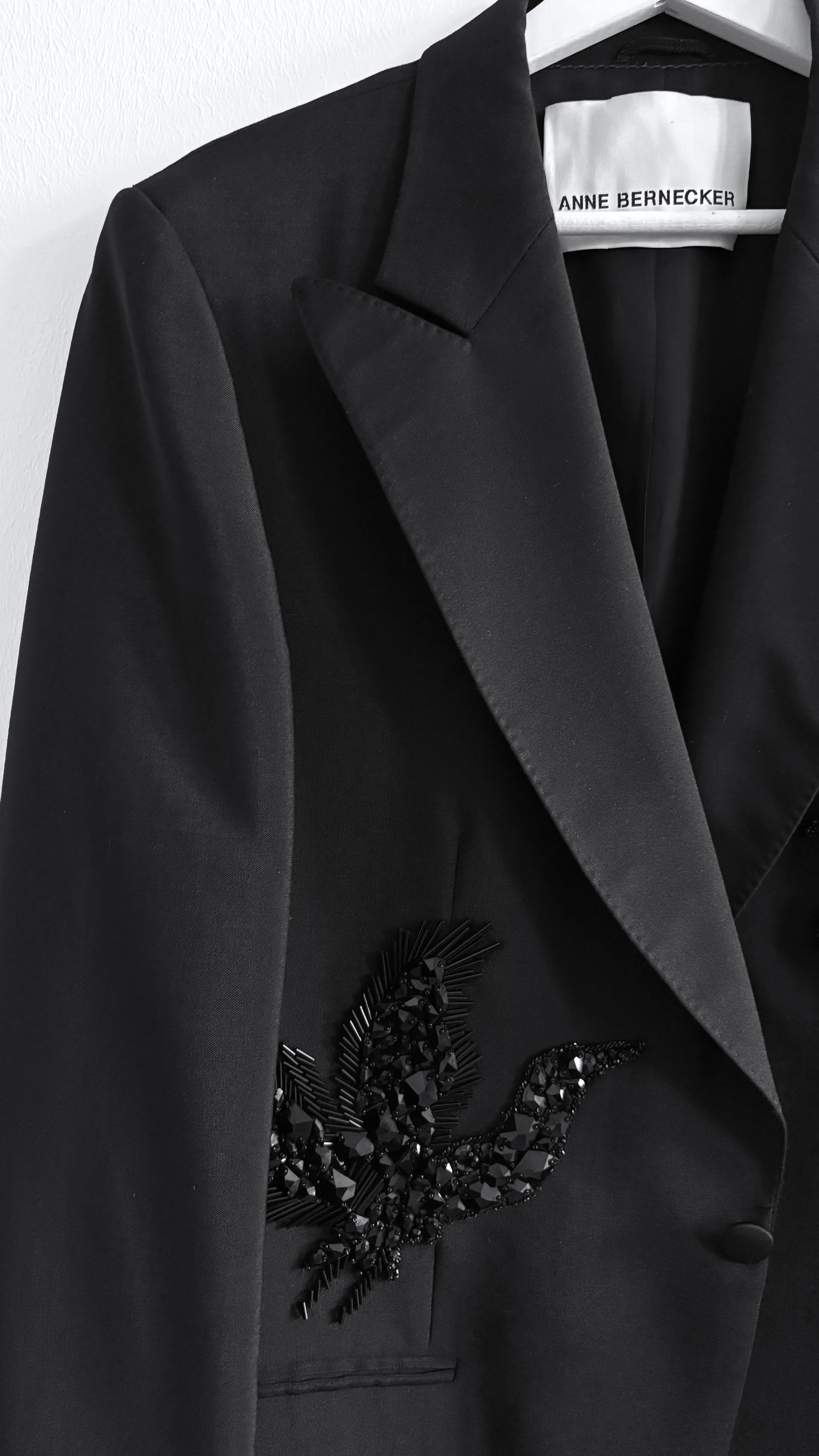 Anne_Bernecker_Crane_blazer_detail.jpg