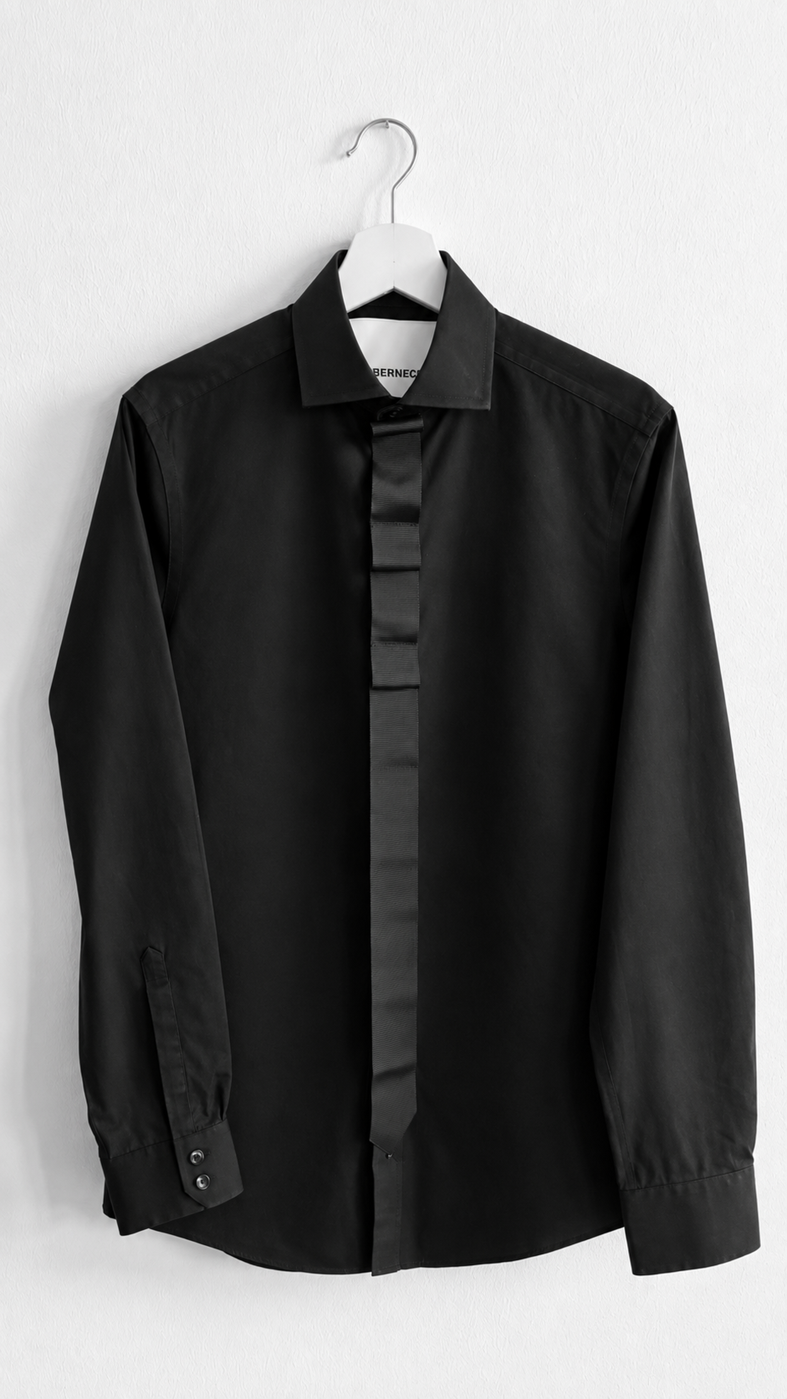 Anne_Bernecker_Luca_shirt_Black.png