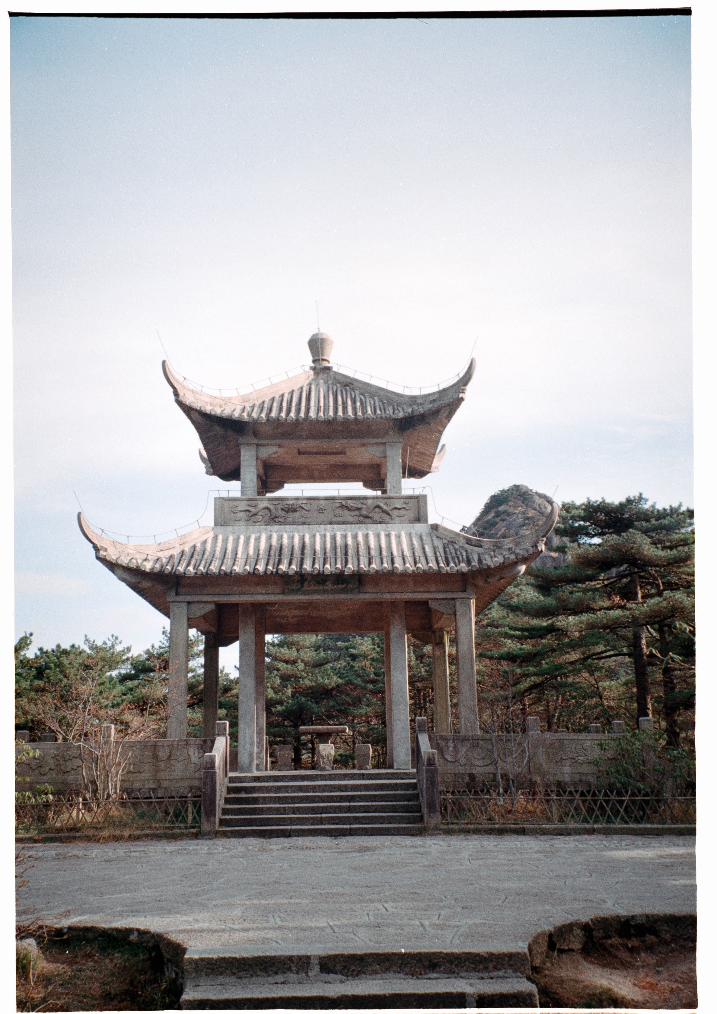 Resting spot - Huangshan