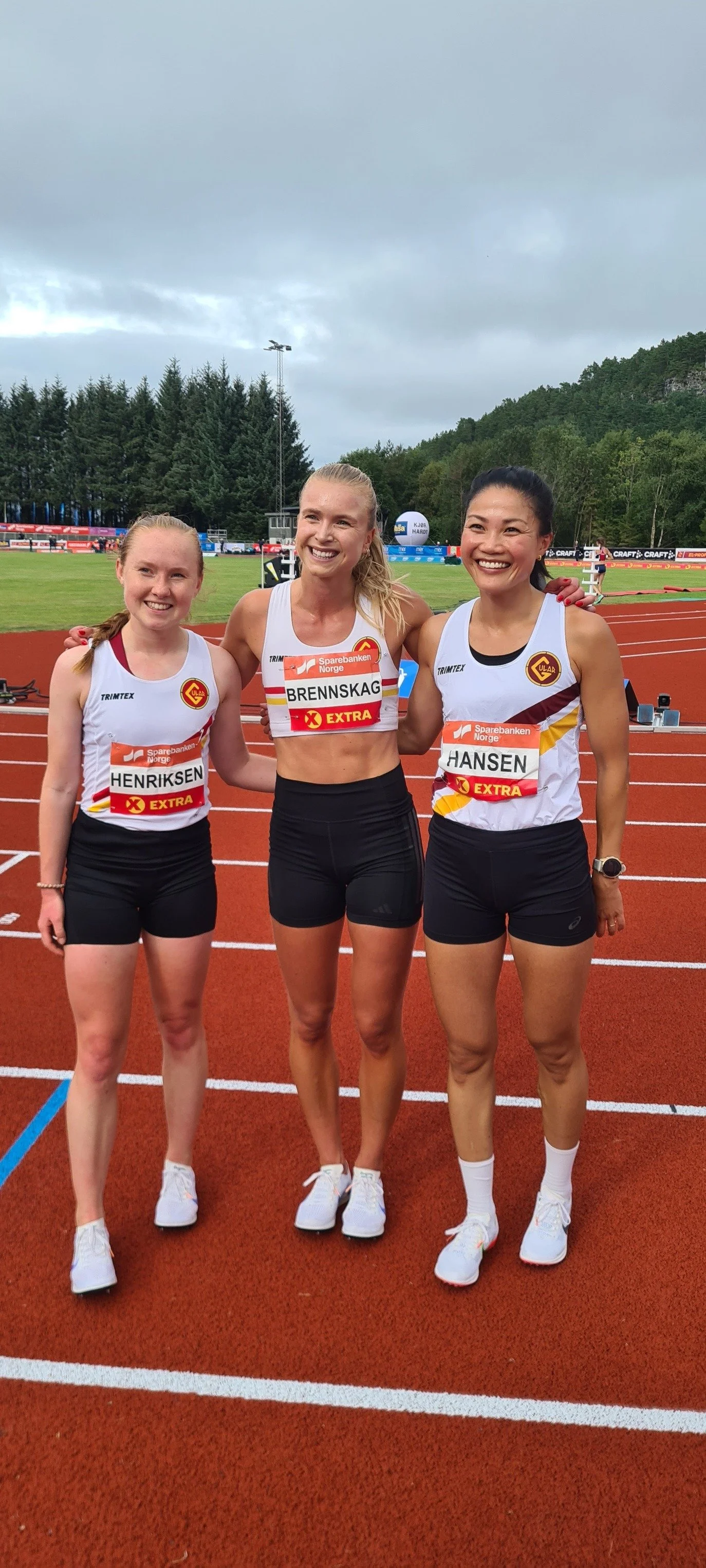 Jentene på NM.jpg