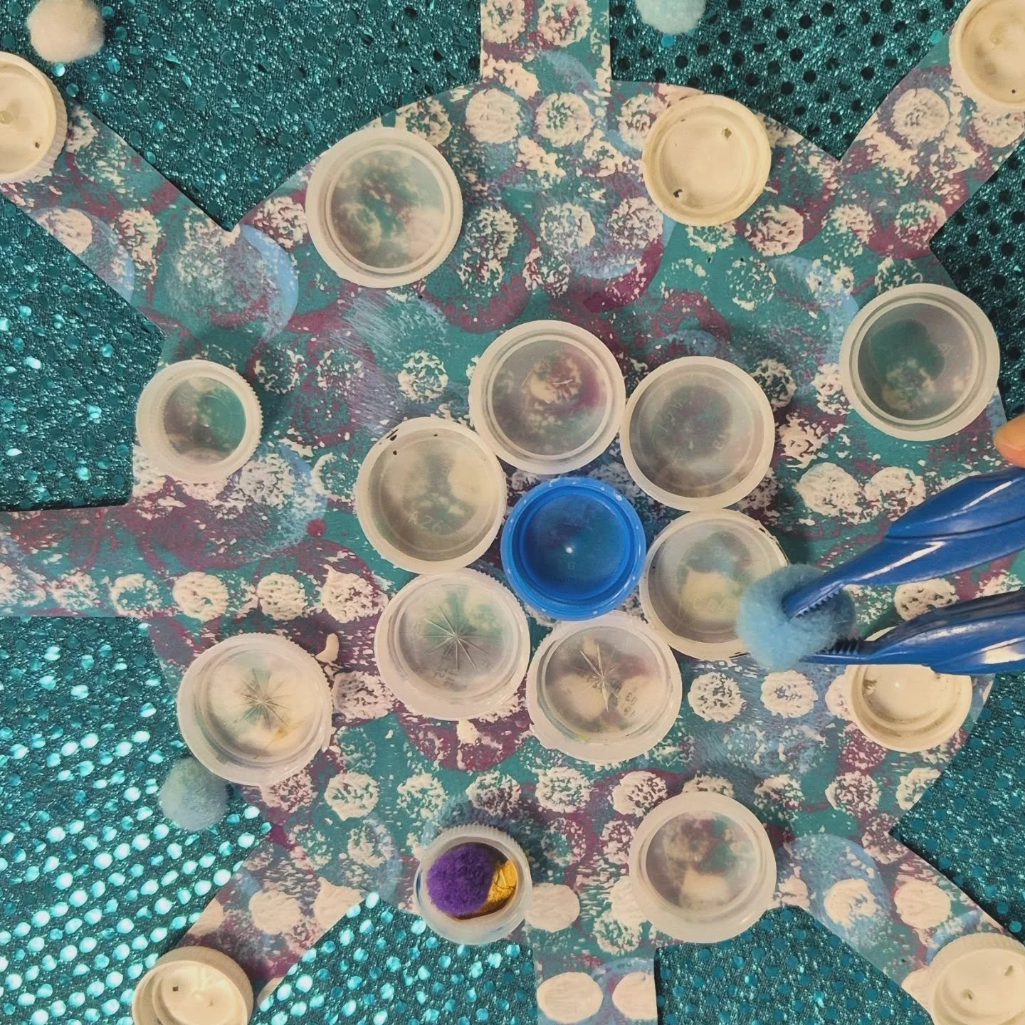 It has been just as frosty inside Valley Class as it has been outside as the children have been completing lots of winter themed fine motor challenges ❄️

#hebdenbridgeschoolsfederation #hebdenbridgeschools #eyfs