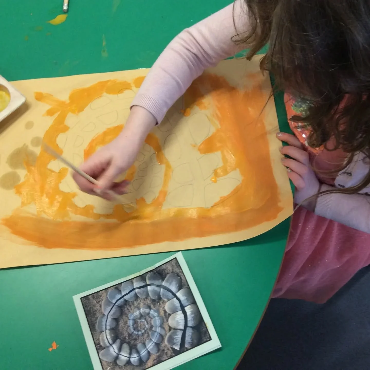 Oaks class at Stubbings have been inspired by the work of Andy Goldsworthy. They have created their own nature pathways and practiced colour mixing to make sand and stone colours. 🪵🪨🪾🍂

#hebdenbridgeschool #hebdenbridge #hebdenbridgeschoolsfedera