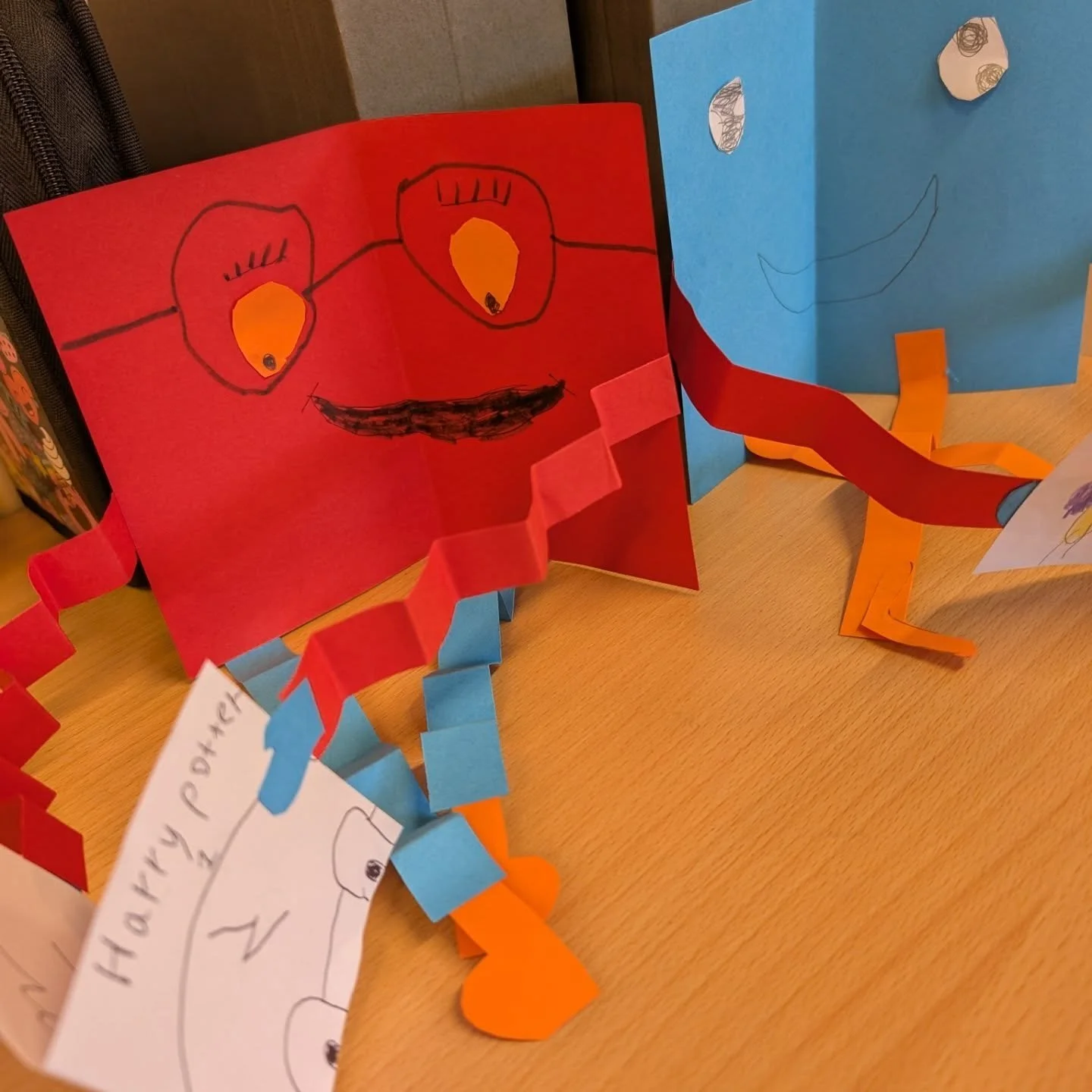 Everyone is reading in Oaks class at Stubbings! 
The children made these fantastic reading buddies as part of our World Book Day celebrations!
#hebdenbridgeschool #hebdenbridgeschoolsfederation #hebdenbridge #worldbookday