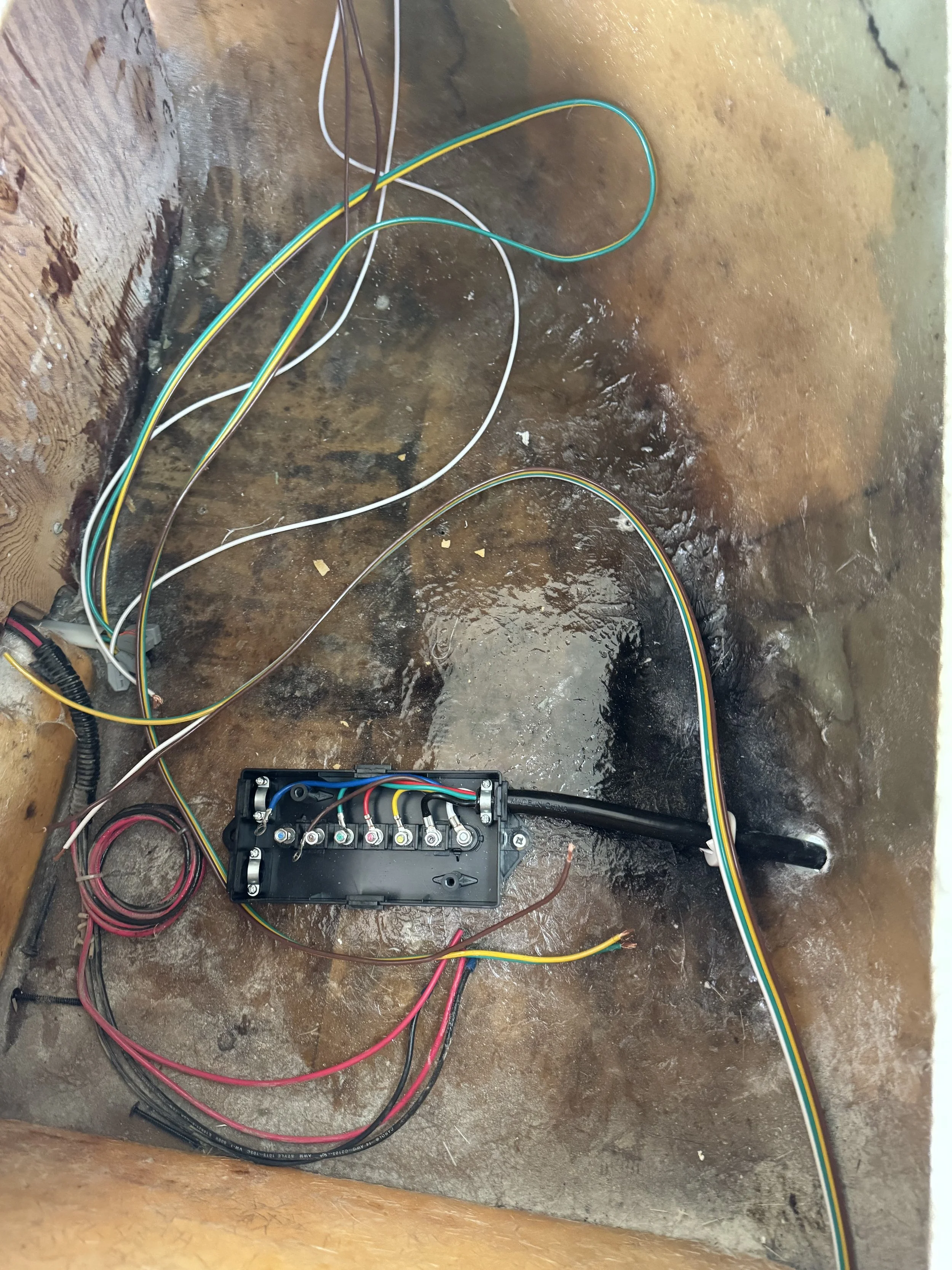 New electrical bus bar to LED exterior lights