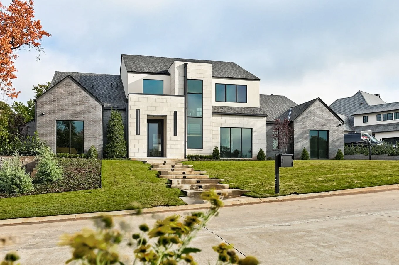 We hope everyone is enjoying snow day # 3562 today 😎 Here are some photos we took of an AMAZING house built by the one and only @windstoneconstruction !!!!