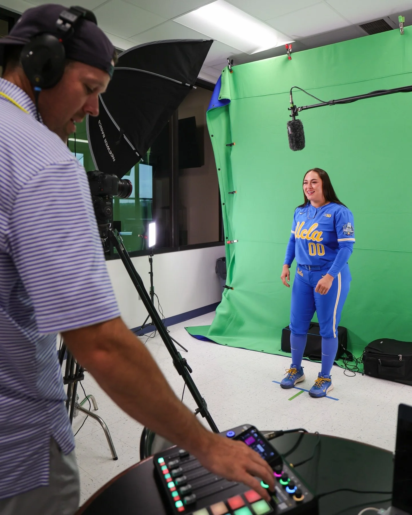 Here&rsquo;s some more BTS photos of our shoot with @ncaasoftball for the Women&rsquo;s College World Series! 📸