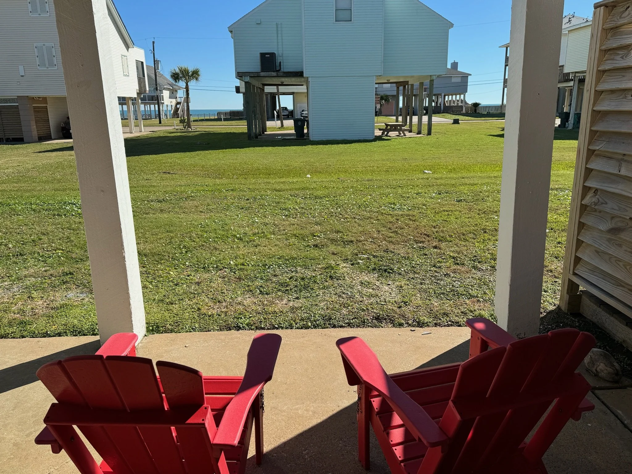 Ocean breezes are magical on the ground floor! Enjoy lawn games or chill while you're waiting for your food to cook on the grill.