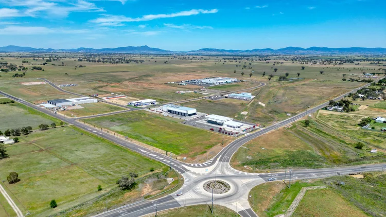 Tamworth Business Park — Hunter Land