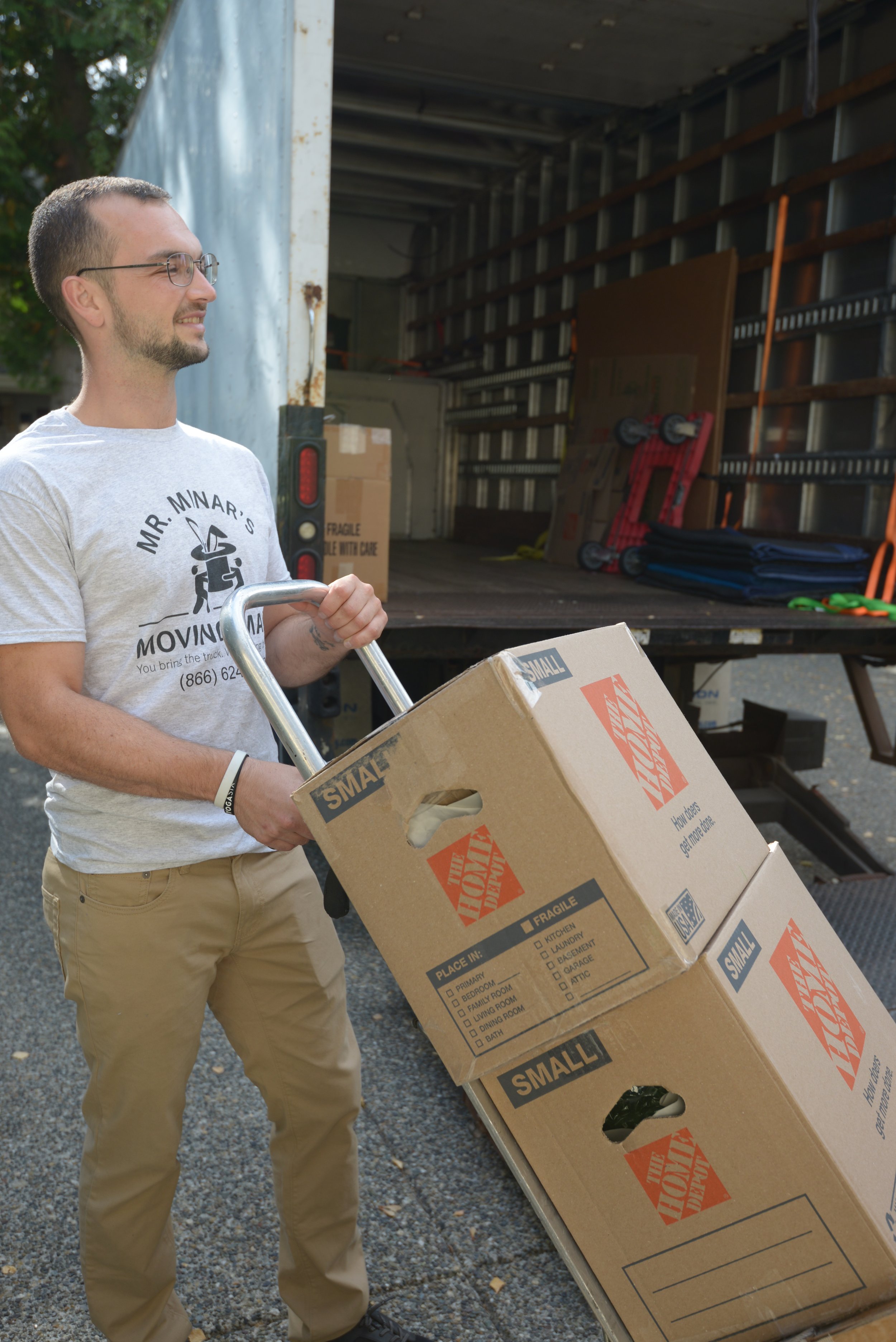 How Much Should You Tip Your Movers? A Complete Guide to Moving Etiquette