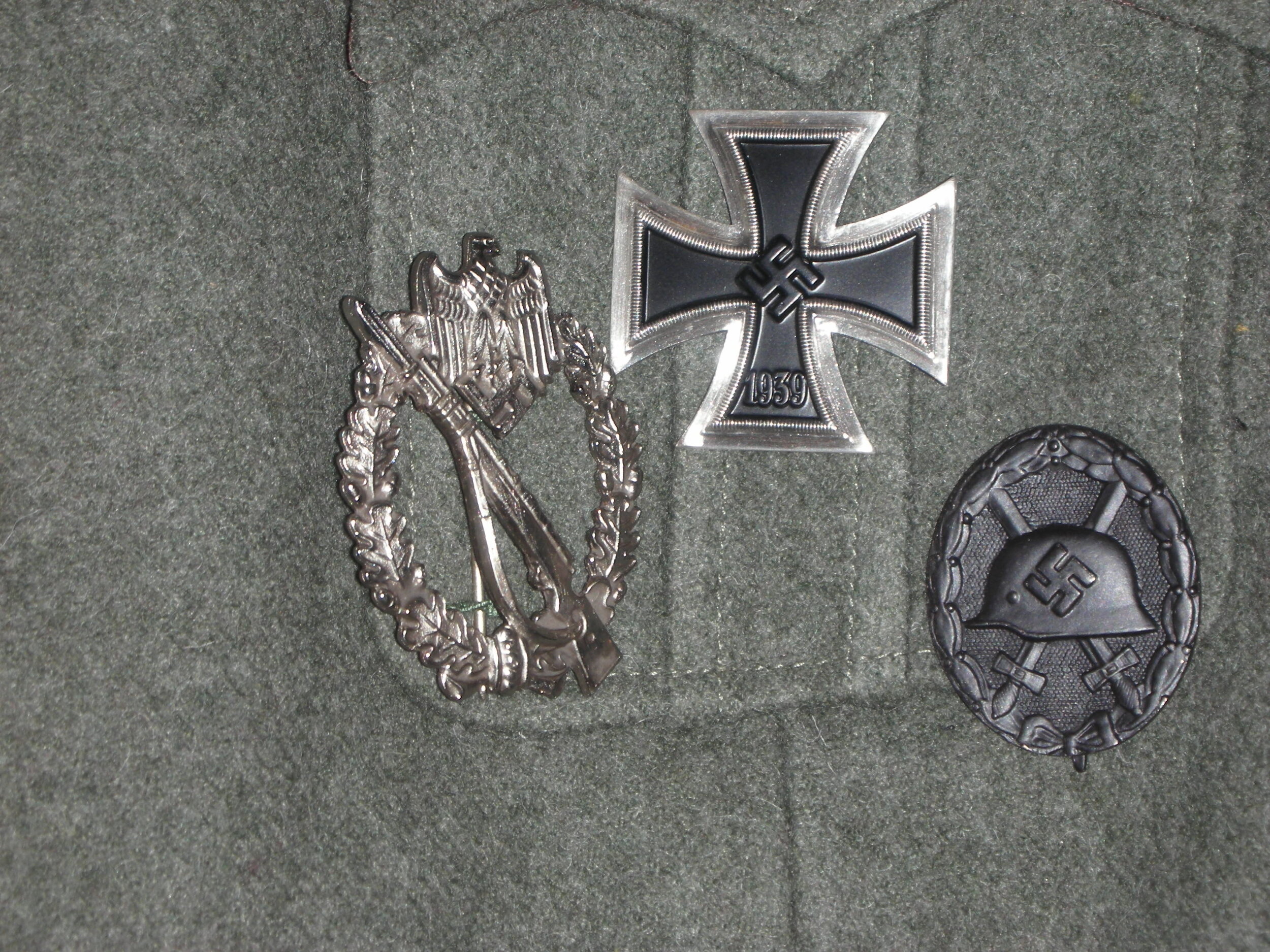 GD. Fuhrer Guard_Major (2 titles)  (6).JPG