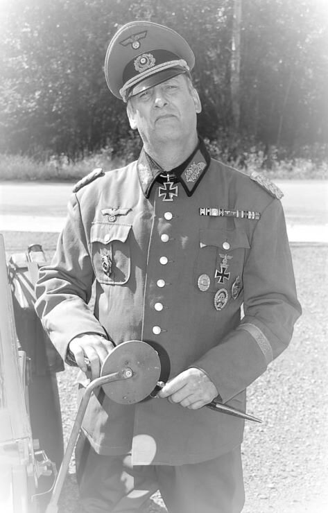 HA. General Brg. walking out uniform (415).jpg