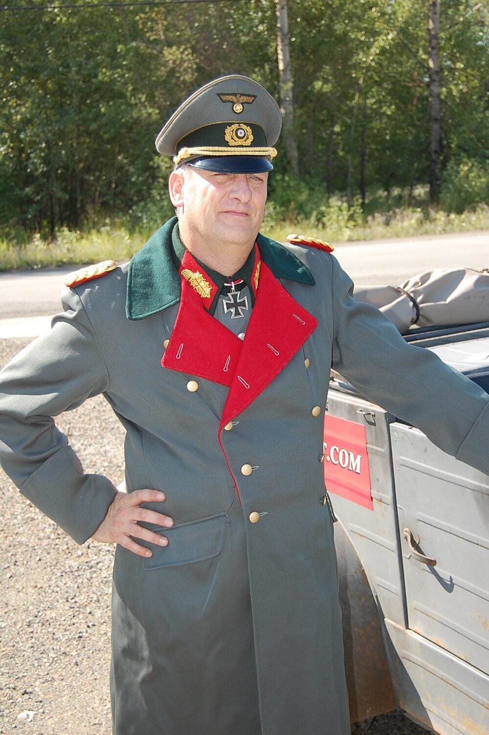 HA. General Brg. walking out uniform (42).JPG