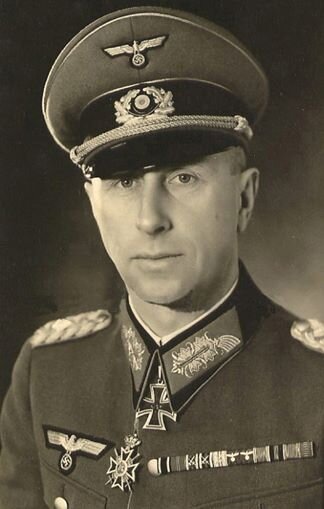 Gibirg.Gen. Hans Karl Christian Degan (White)  (60).jpg