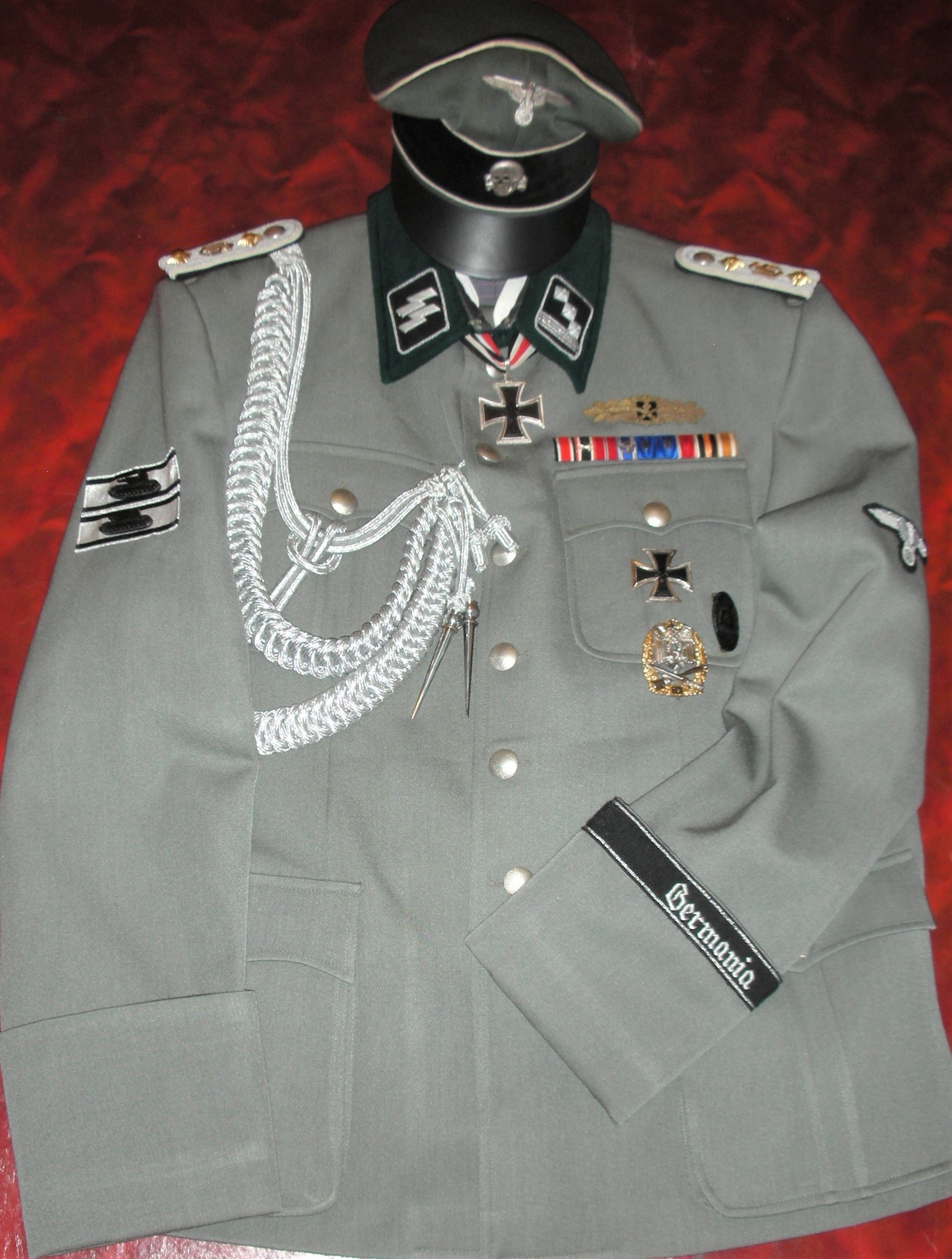 SS. Germania Div. Officer Dress Uniform (41).JPG