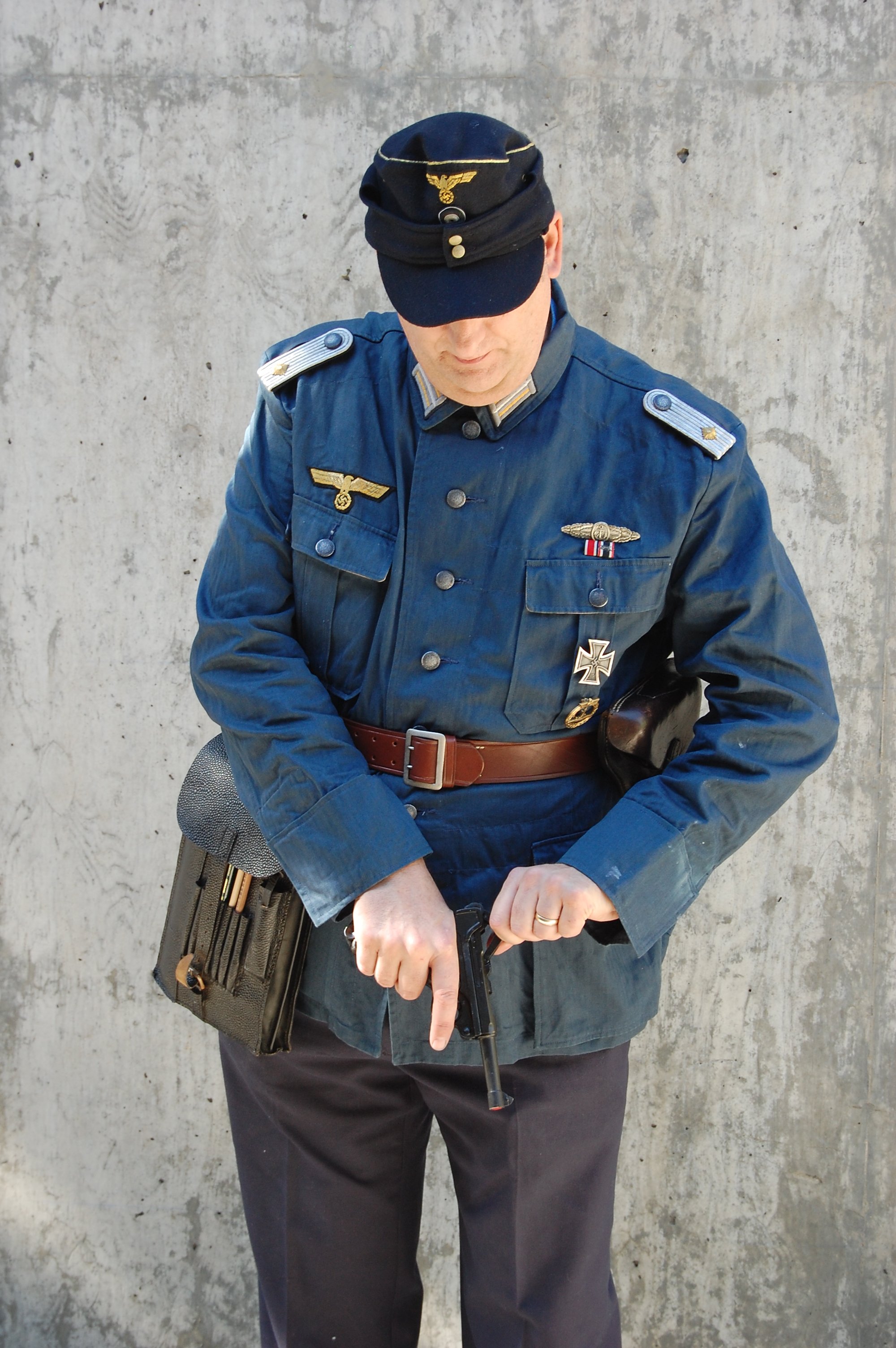 Kriegsmarine .Inf.Btln. Kpt.Lt. ex-U-boot Officer (3).JPG