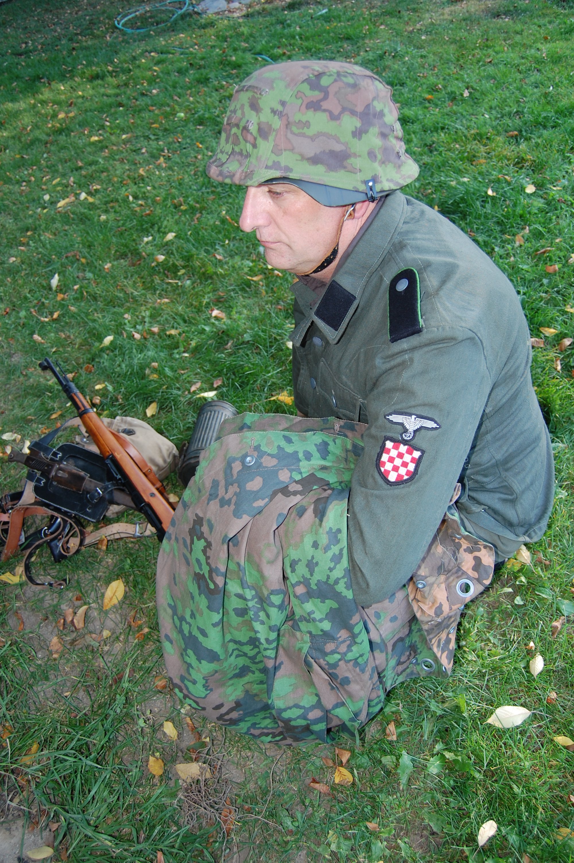 SS-Handshar_  Serbian Volunteers (9).JPG