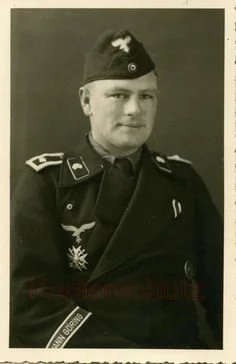 hermann+gorhing+div-uniform-wwii.jpg