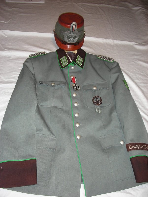 Wachtmeister Police Rgt. 10 (Green) (52).jpg