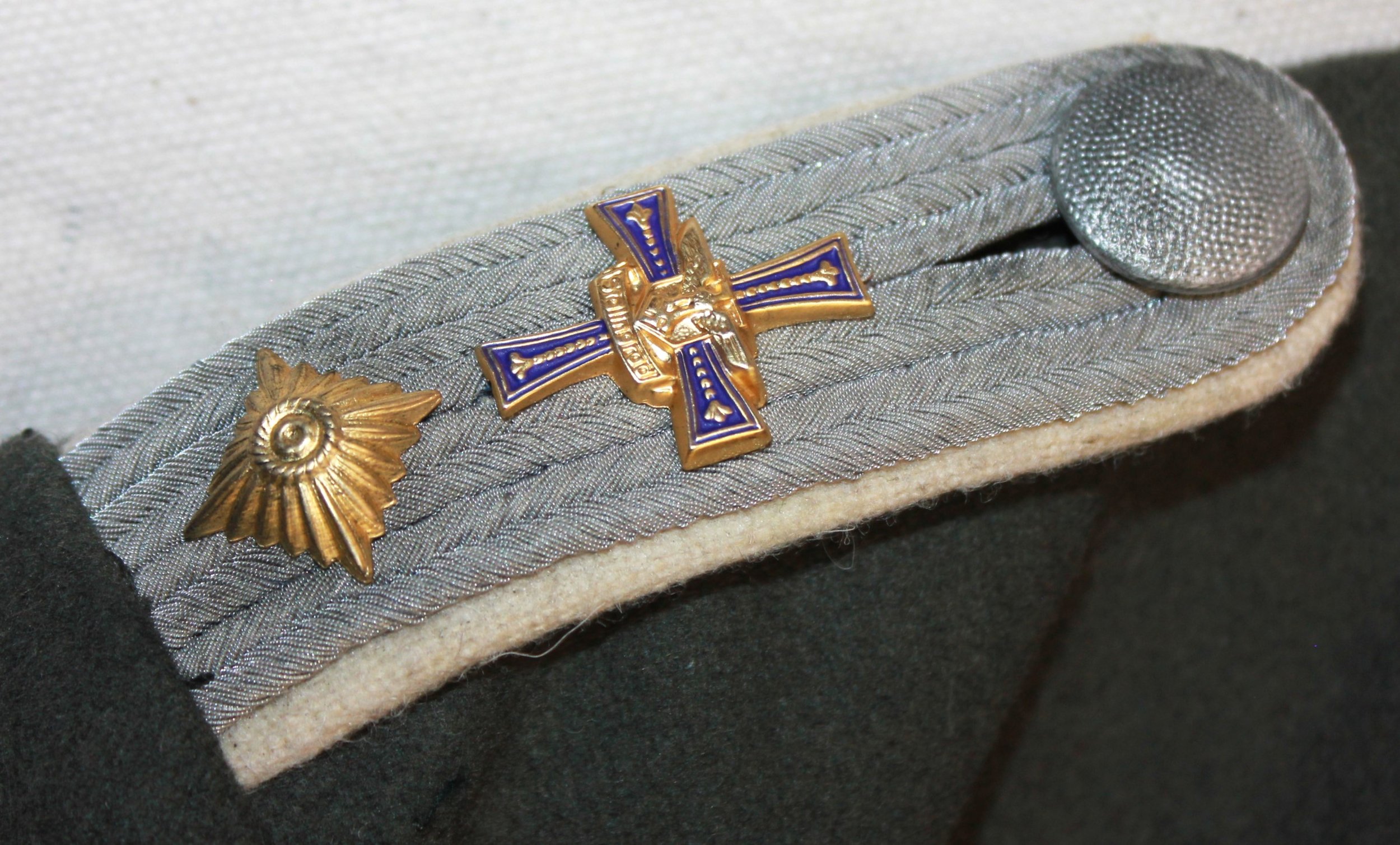 H u. D 1st LT_Stalingrad Cross (10).JPG