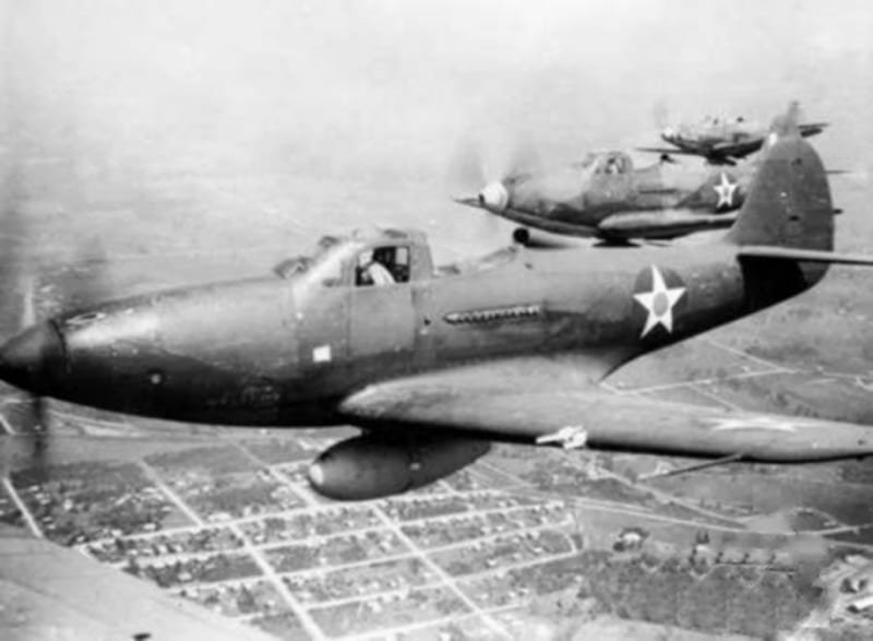 P-39s-P-400s_over_Australia_in_early_1942.jpg
