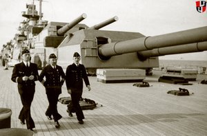 Kriegsmarine-battleship-KMS-Tirpitz-officers-walk-the-deck-en-route-to-Norway-Riksarkivet.jpg