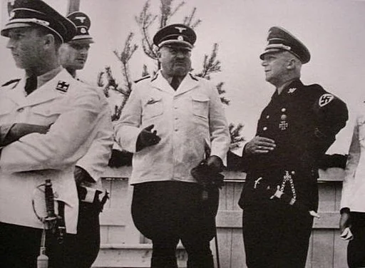 SS weisser 4.jpg