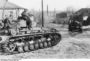 _Russland__Charkow__Waffen-SS_mit_Panzer_IV.webp