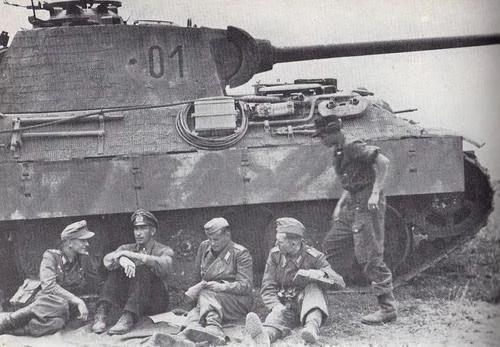 regimental commdrs.tank..jpg