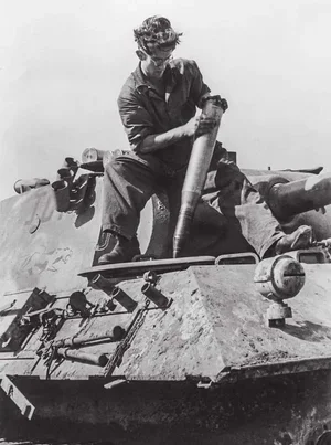 Pz.+Kpfw.+V+'Panther'+from+the+51st+tank+battalion.webp