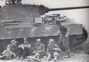 regimental+commdrs.tank.webp