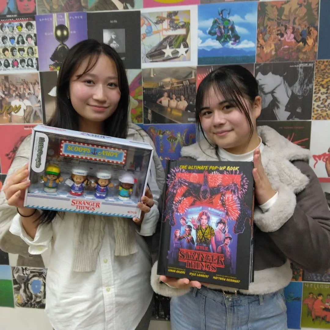 * Stranger Things season 5 watch party 🚲