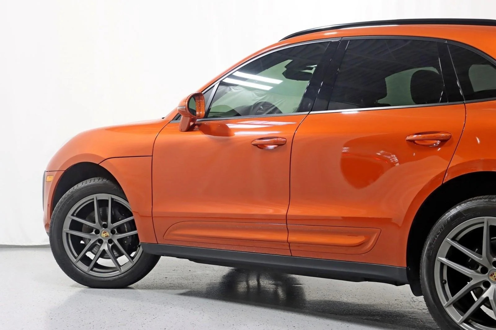 Zerosa-Luxury-Car-Rental-YVR-Porsche-Macan5.jpg