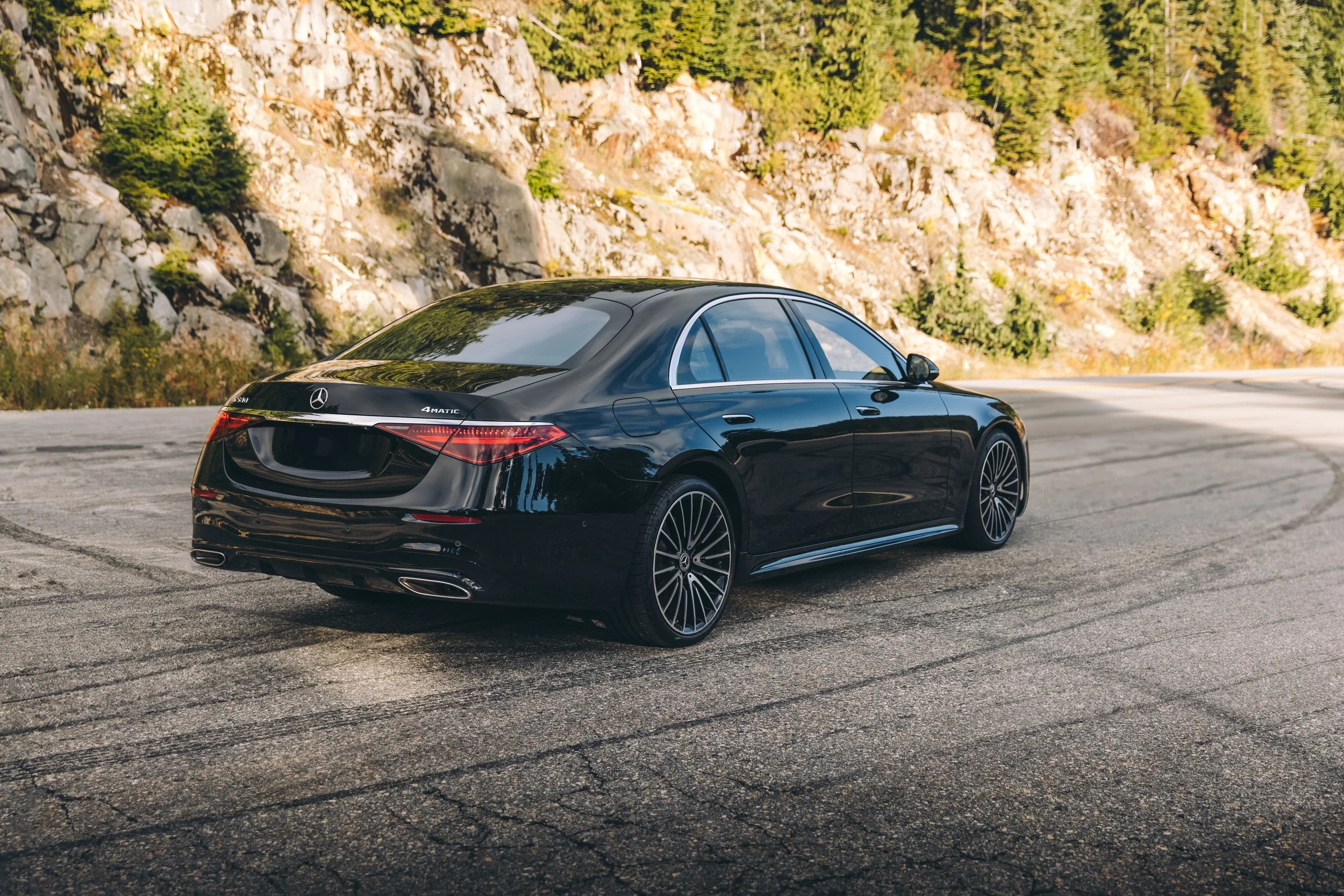 ScenicRush-Rentals-YVR-Mercedes-S580-8.jpg