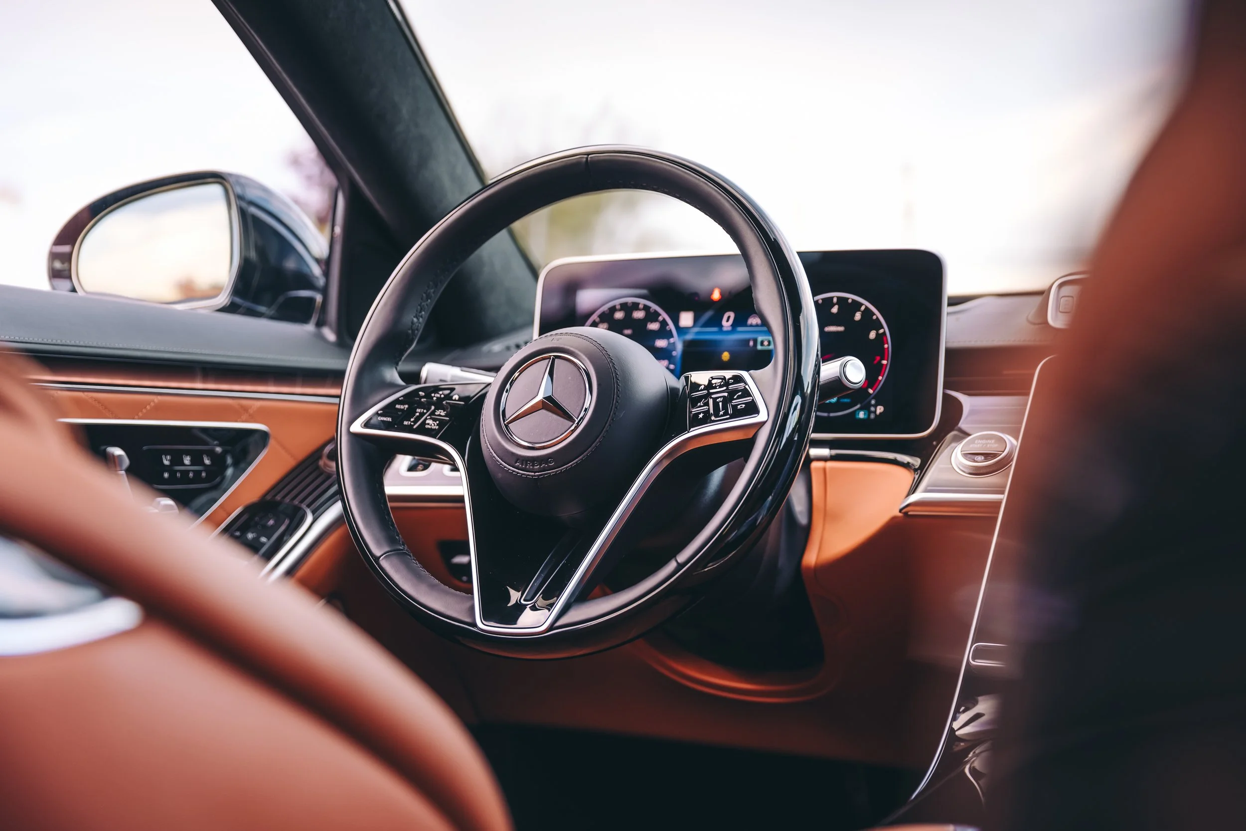 ScenicRush-Rentals-YVR-Mercedes-S580-1.jpg