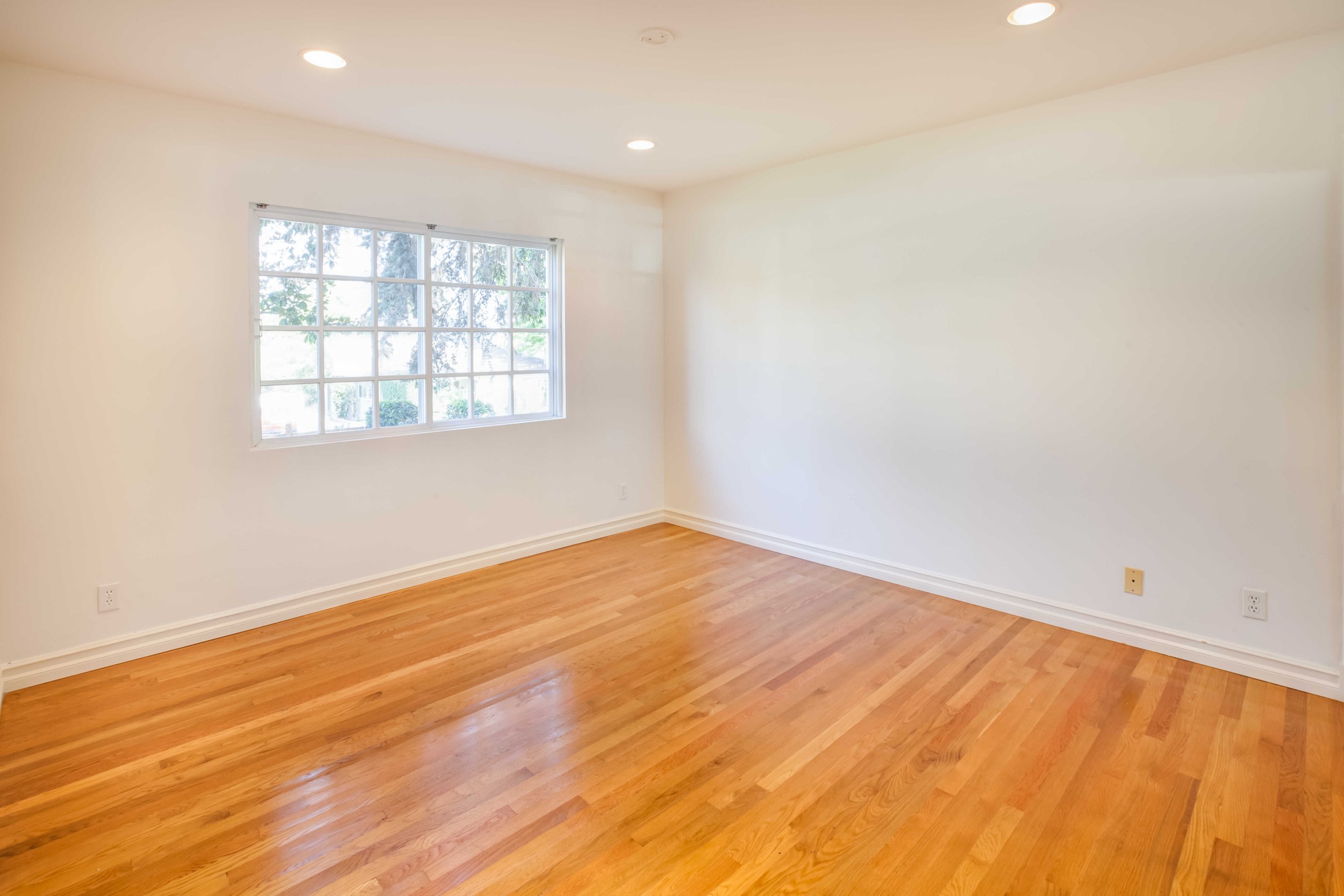 mountain-view-3581-bedroom-2_optimized.jpg