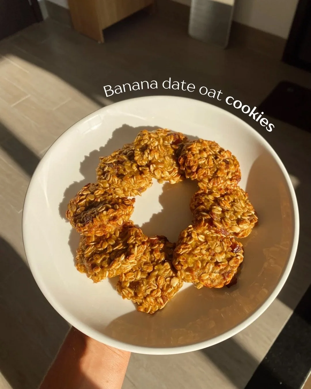 &ldquo;F***, that&rsquo;s good&rdquo; - boyfriend 🤣

These are ridiculously easy &amp; make such a good little sweet bite!

You can have them as a simple dessert, or pair a couple with a protein source like greek yogurt, cottage cheese, or eggs for 