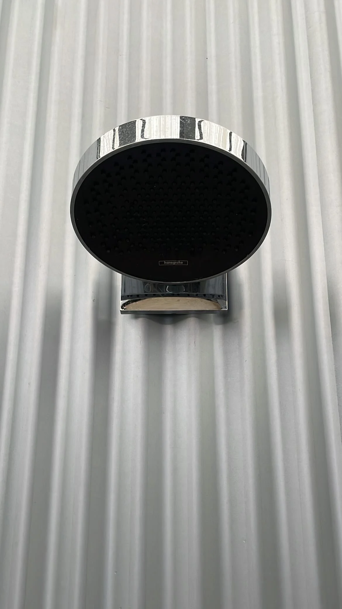 CHIC INNER STUDIO SHOWER HEADS