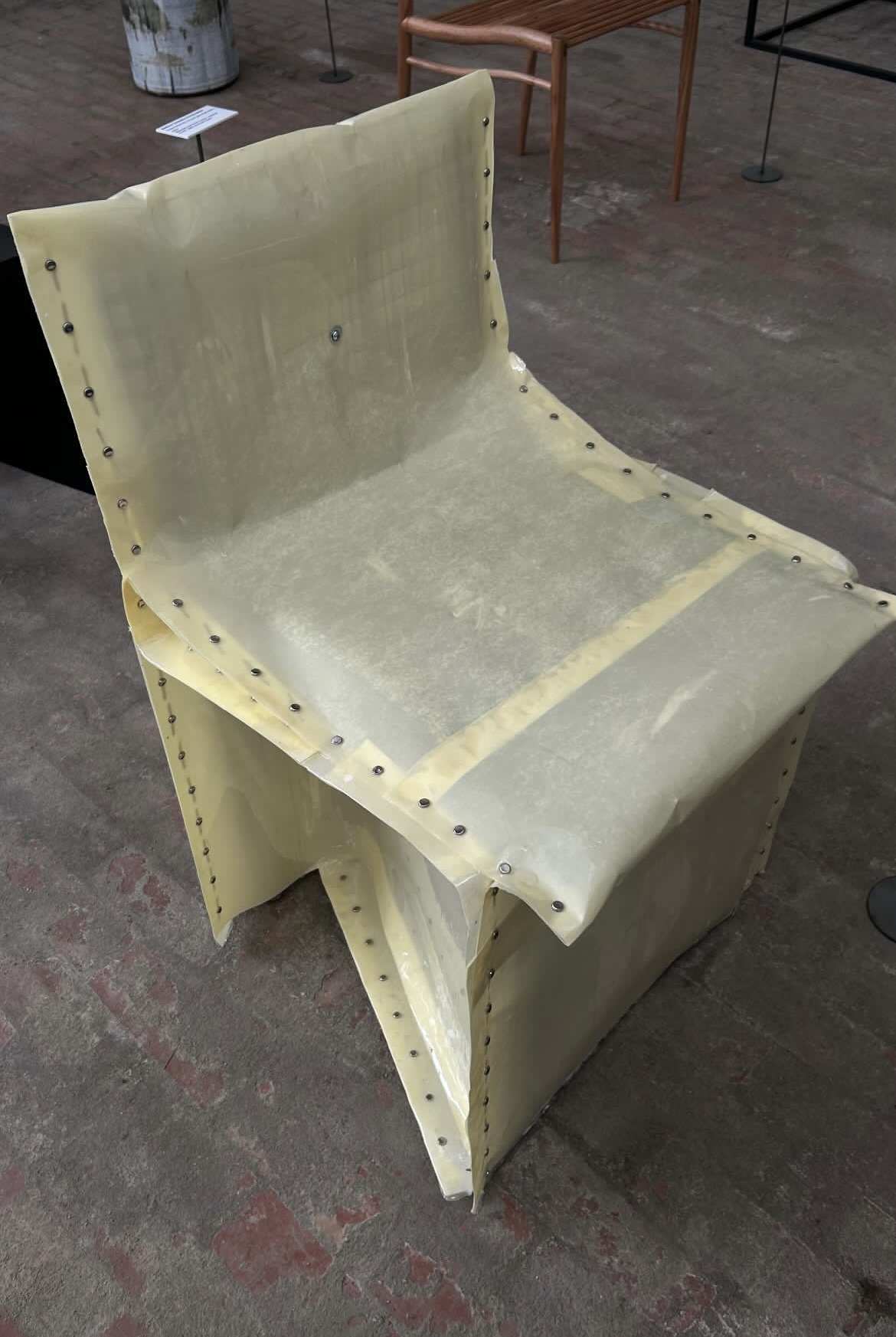 CHAIRS AT MDW