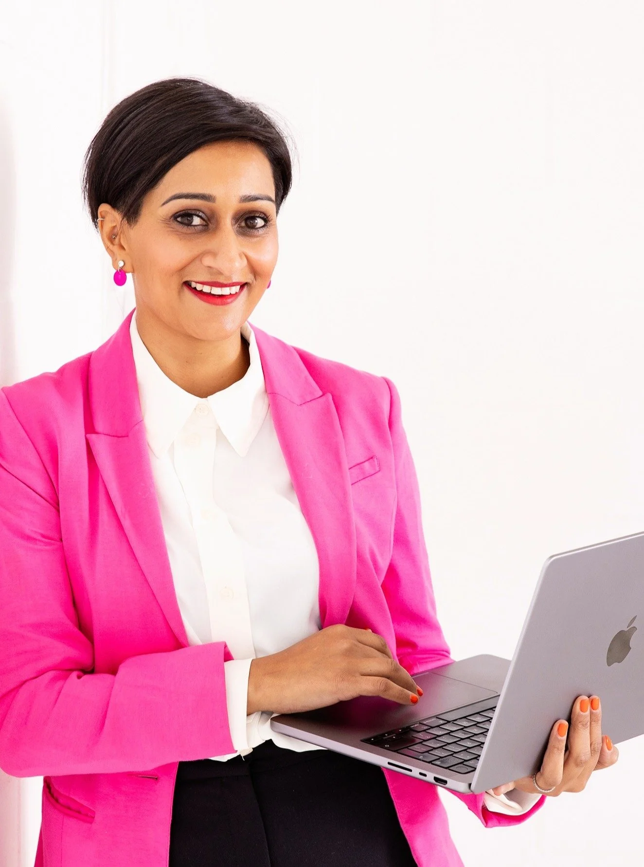 "Can't AI just build me a website now?" 😅

I got asked this a few times at the Marketing Leaders event last week, and it's a question I hear at almost every event, so I thought I'd share my honest answer!

The short answer is yes!!&hellip;