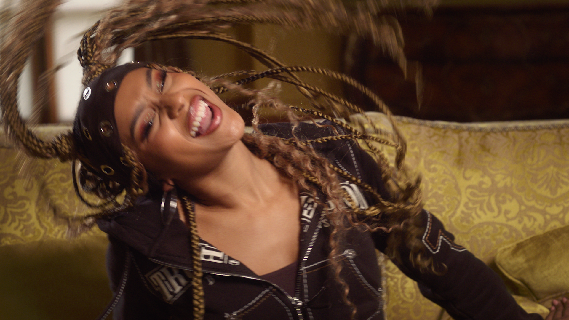 Sequence 14.00_01_16_06.Still040.png