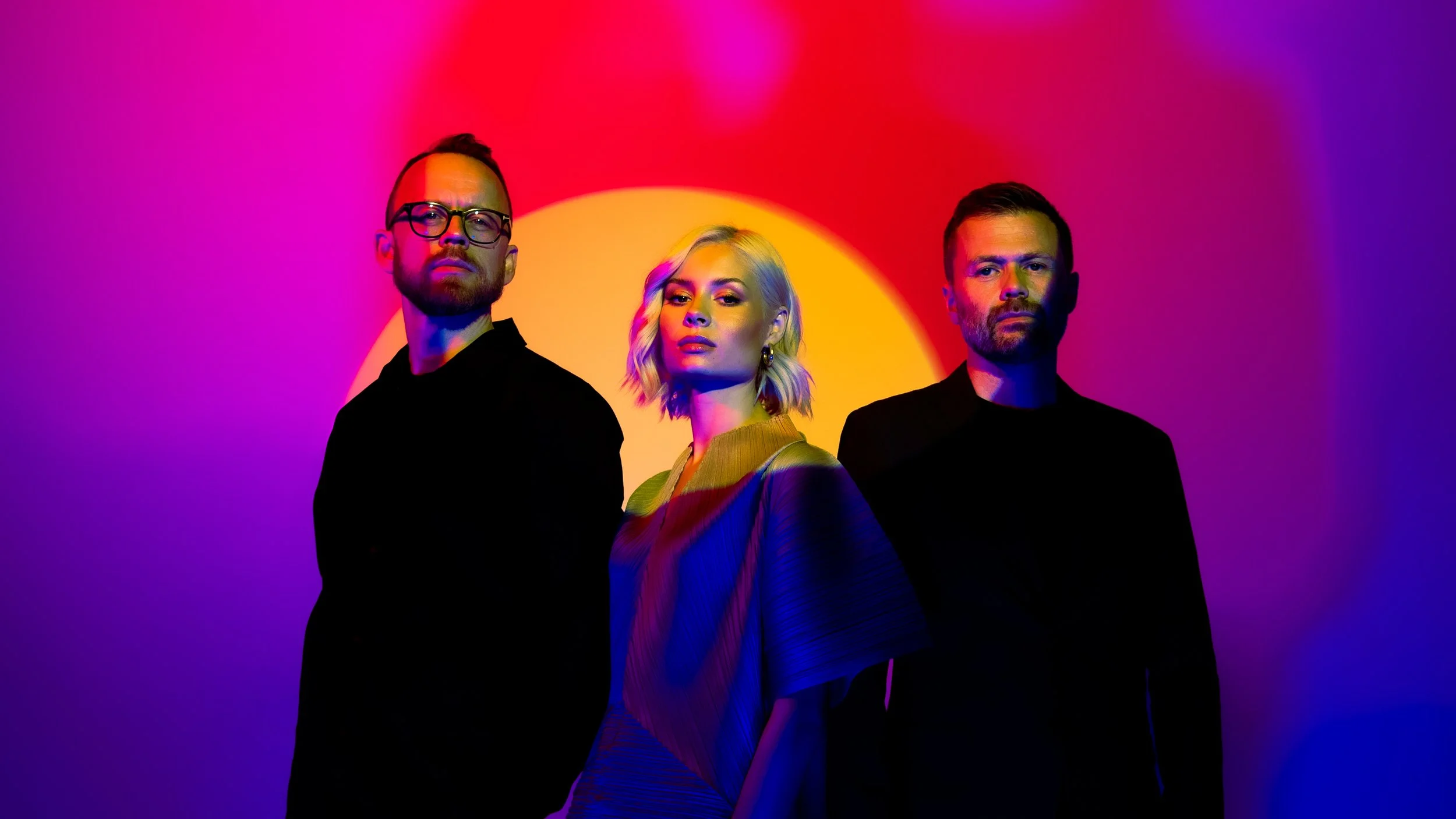 NINA NESBITT x SEEB -BILLBOARD