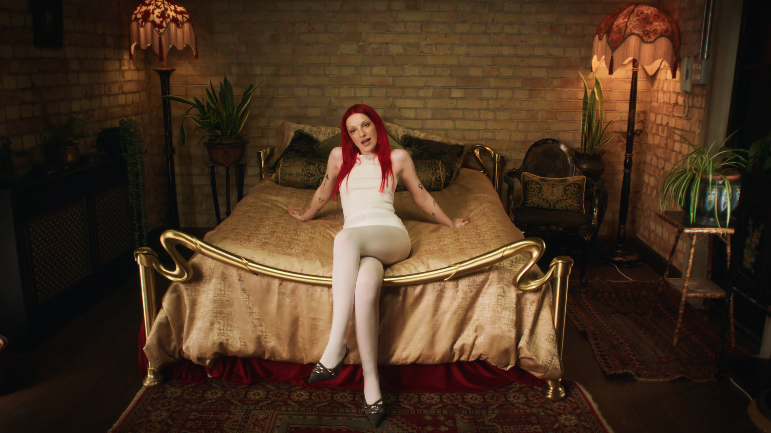SOPHIE HORIZONTAL CUTDOWNS.00_00_00_10.Still001.png
