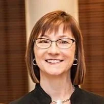 Headshot of Carrie Cwiak