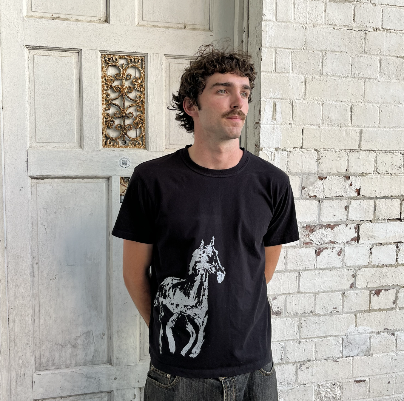 HORSE TEE MENS SILVER (1 OF 1) MEDIUM